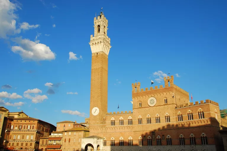 https://uwalk.ie/wp-content/uploads/2026/01/Uwalk.ie-siena-s-cape-travel.jpg-767x509-1.webp