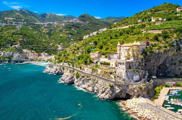 https://uwalk.ie/wp-content/uploads/2026/02/Amalfi-Coast-Walking-Holiday-Inc-Pompeii-Capri-and-Mt.-Vesuvius-3.jpg