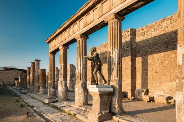 https://uwalk.ie/wp-content/uploads/2026/02/Amalfi-Coast-Walking-Holiday-Inc-Pompeii-Capri-and-Mt.-Vesuvius-7.jpg
